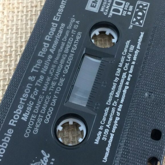 Robbie Robertson Red Road Ensemble Native Americans Cassette Tape 1994 TESTED - Picture 7 of 11